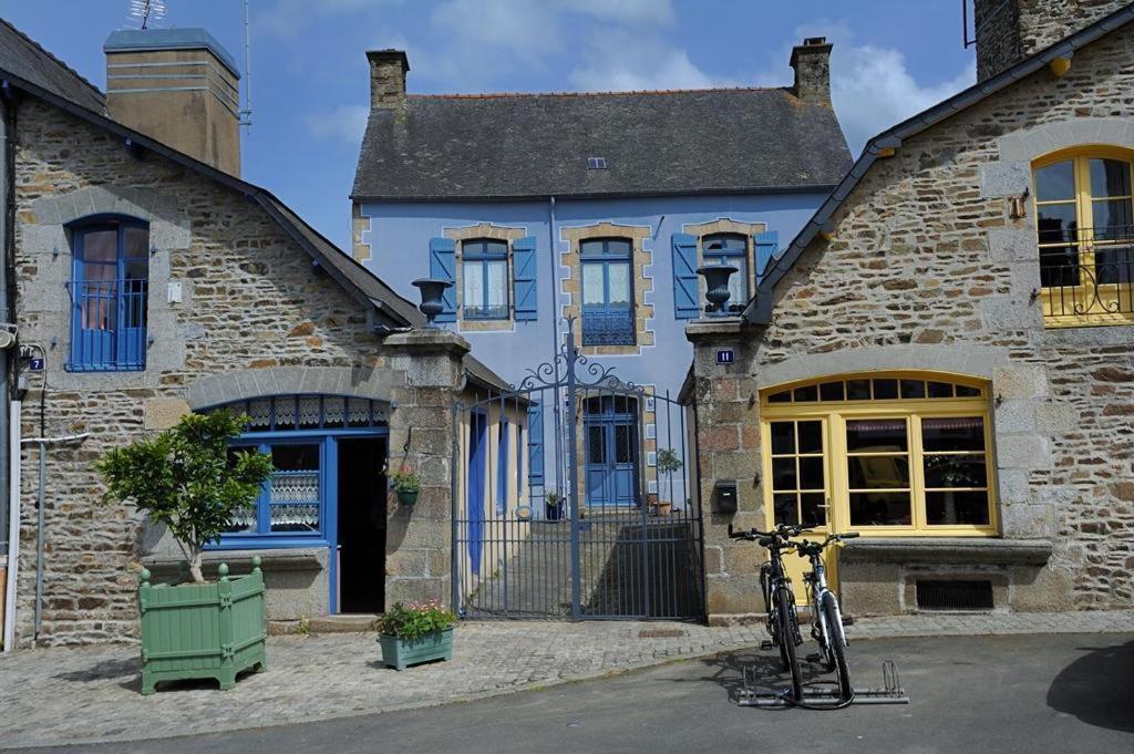 Le Jardin De Quercus Bed & Breakfast Bazouges-la-Pérouse Exterior photo